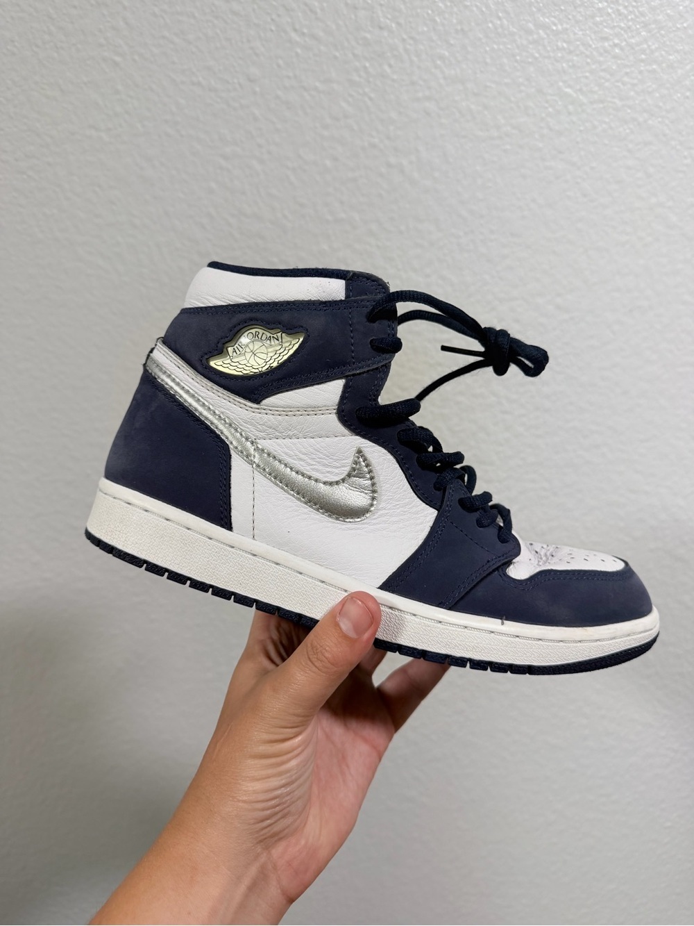 Jordan retro 1 high navy